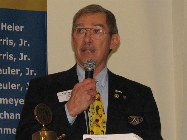 IMG_6304.JPG - CDK Governor Don Dudey introduces Kiwanis International President Paul Palazzolo at his visit to the Kiwanis Club of Waldorf, Maryland, on its 30th Anniversary Charter Night.  This is Kiwanis International Trustee Jerry Peuler’s home club as well and President Paul was making a visit to Jerry and his family too.