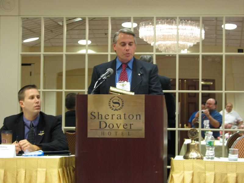 IMG_0203.JPG - Outgoing Gov. Tom delivers his Farewell Address.