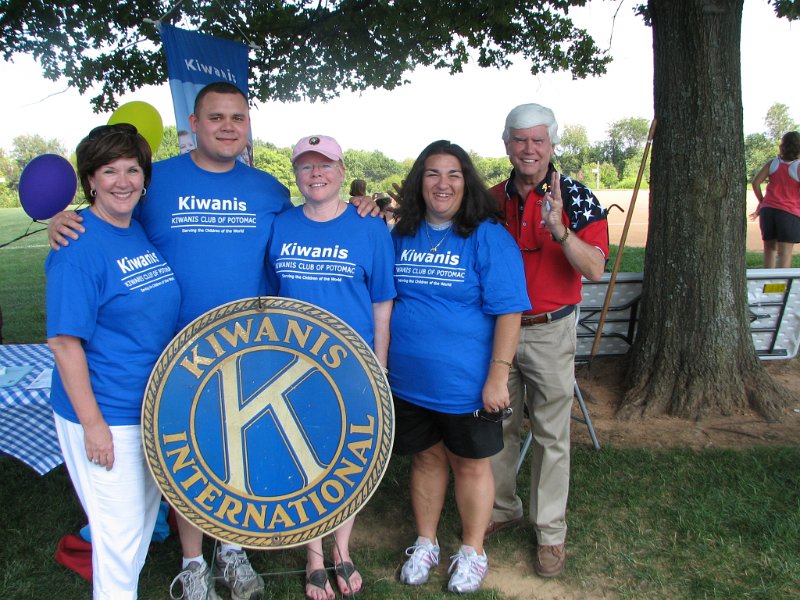 IMG_8915.JPG - The Kiwanis Club of Potomac sports its new bright blue Kiwanis tee shirts.  From the left, President Elect Nancy Cressy, Pres. Aaron Ferrufino, Beth Bentolia, Christine McDaniel, and PG Bob Cressy.