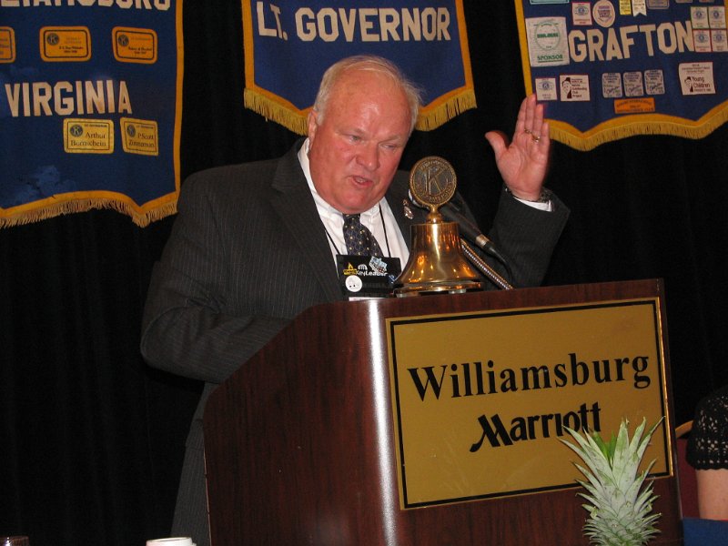 158.JPG - Gov. Tom's final remarks.